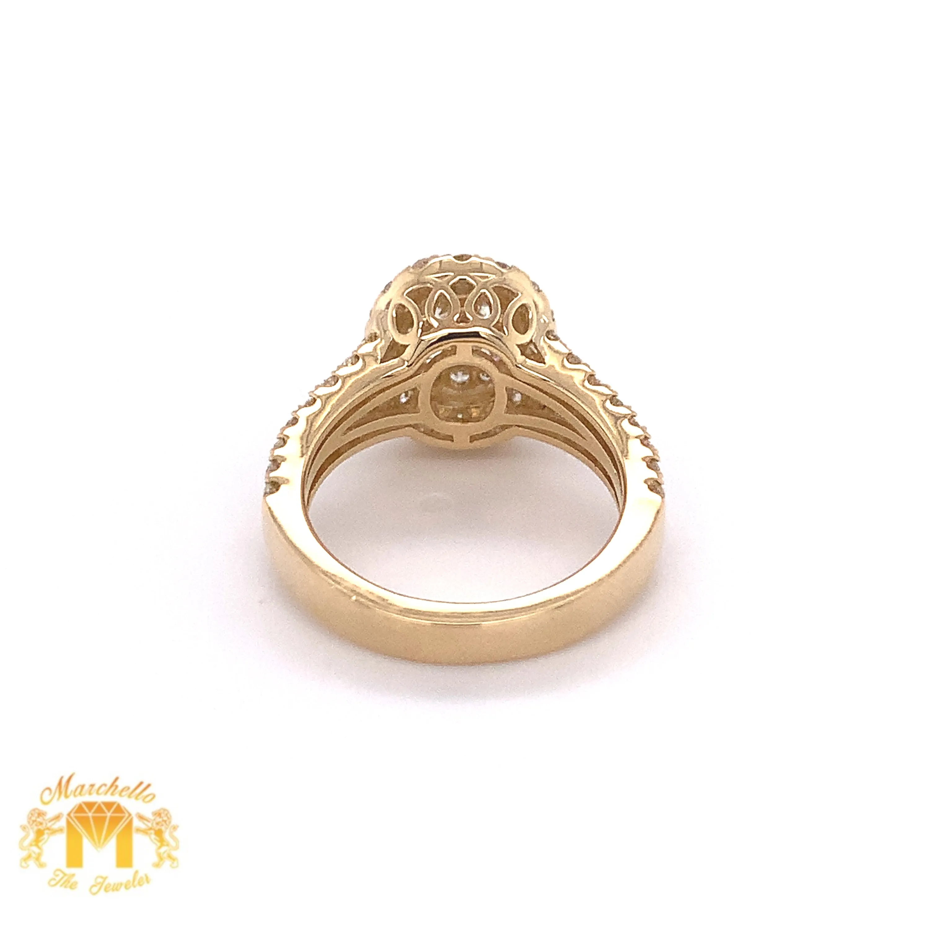 14k Yellow Gold Ladies' Oval-shaped Diamond Ring (split shank)