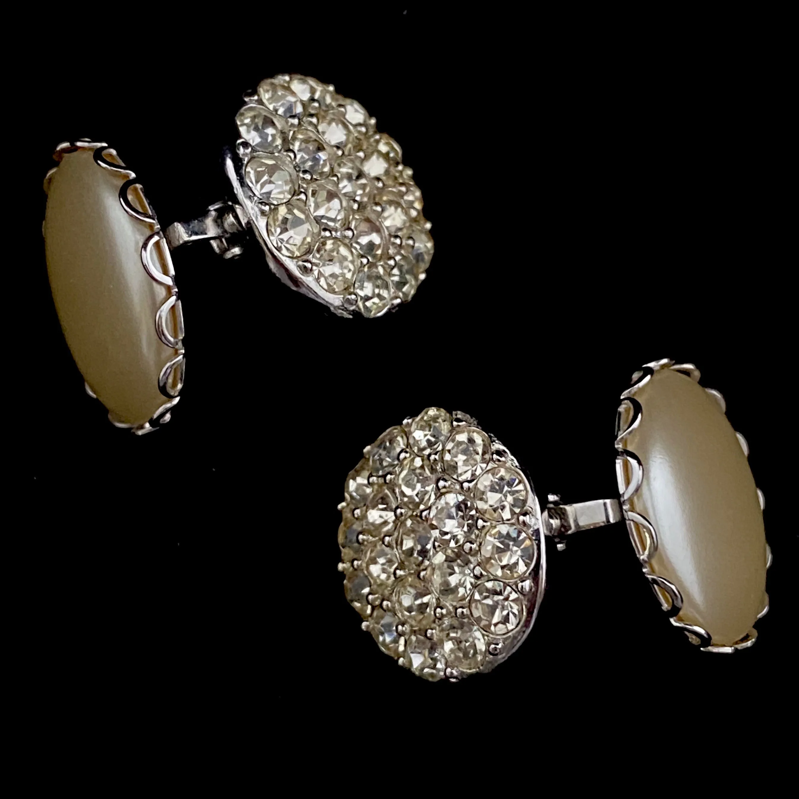 1962 Sarah Coventry Pearl Wardrobe Earrings