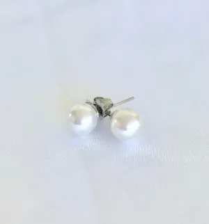 6mm Mother of Pearl Earrings