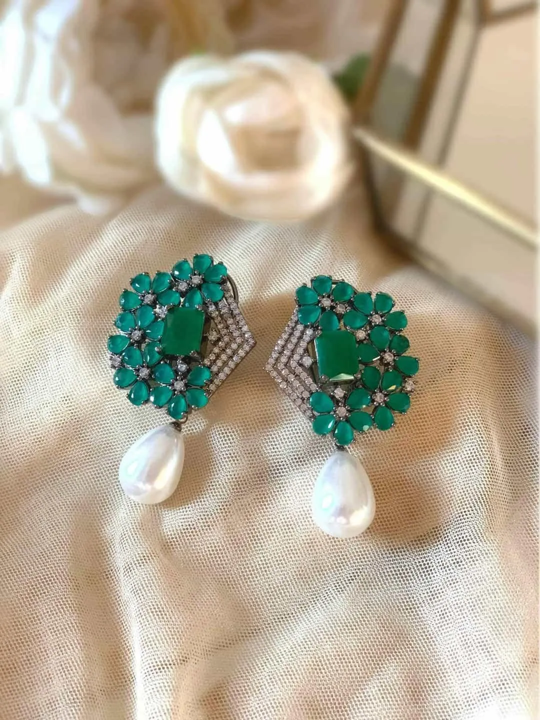 Crystal Pearl Harmony Earring