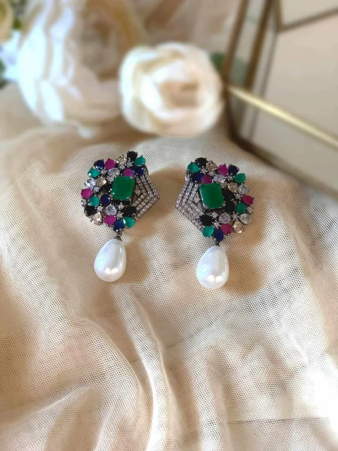Crystal Pearl Harmony Earring