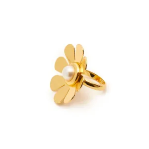 Daisy Cocktail Ring in Gold