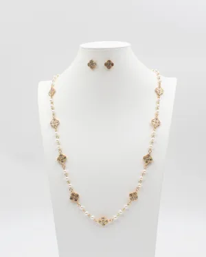 Elongated Clover Pearl Beaded Necklace