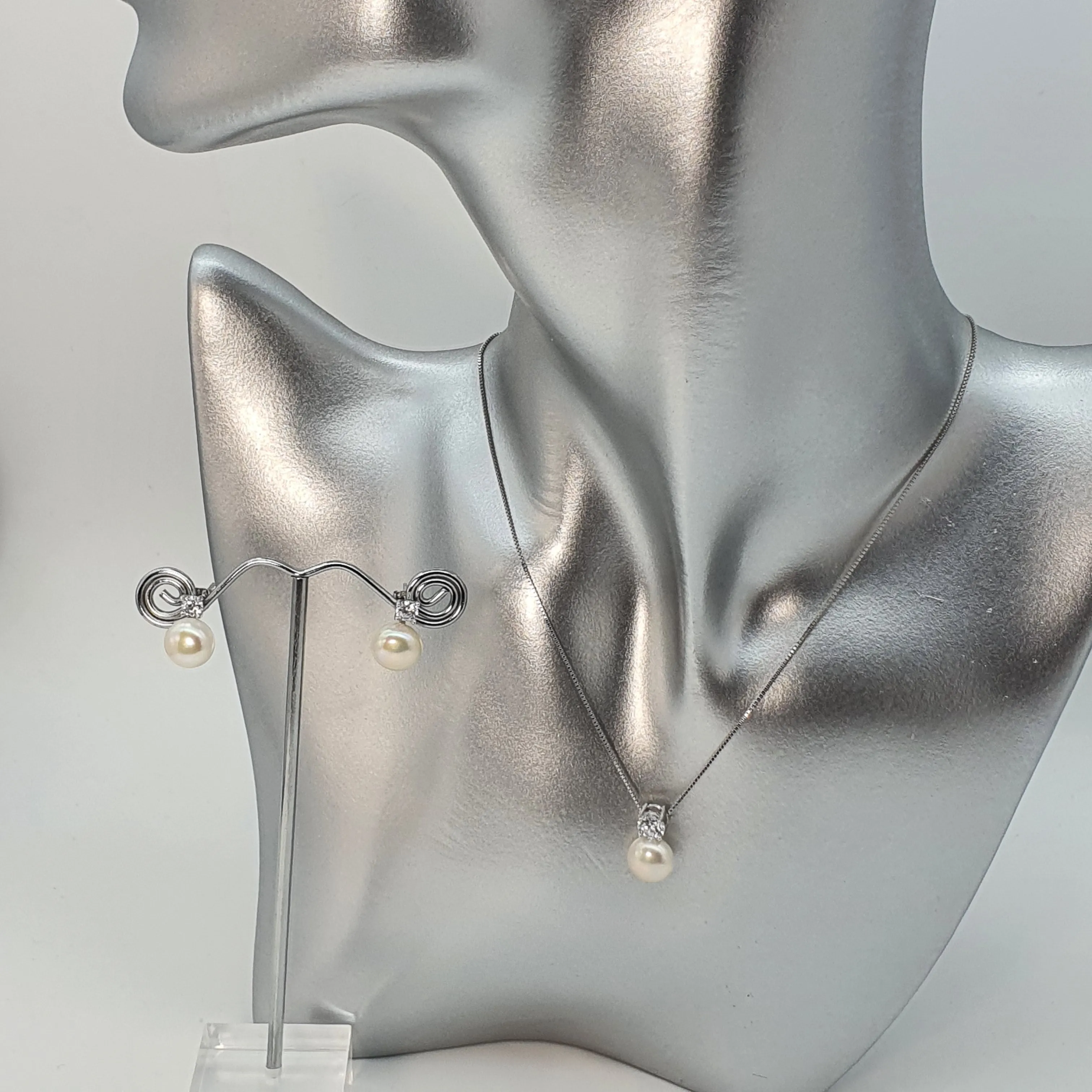 Freshwater Cultured Pearl Queen Set, Sterling silver