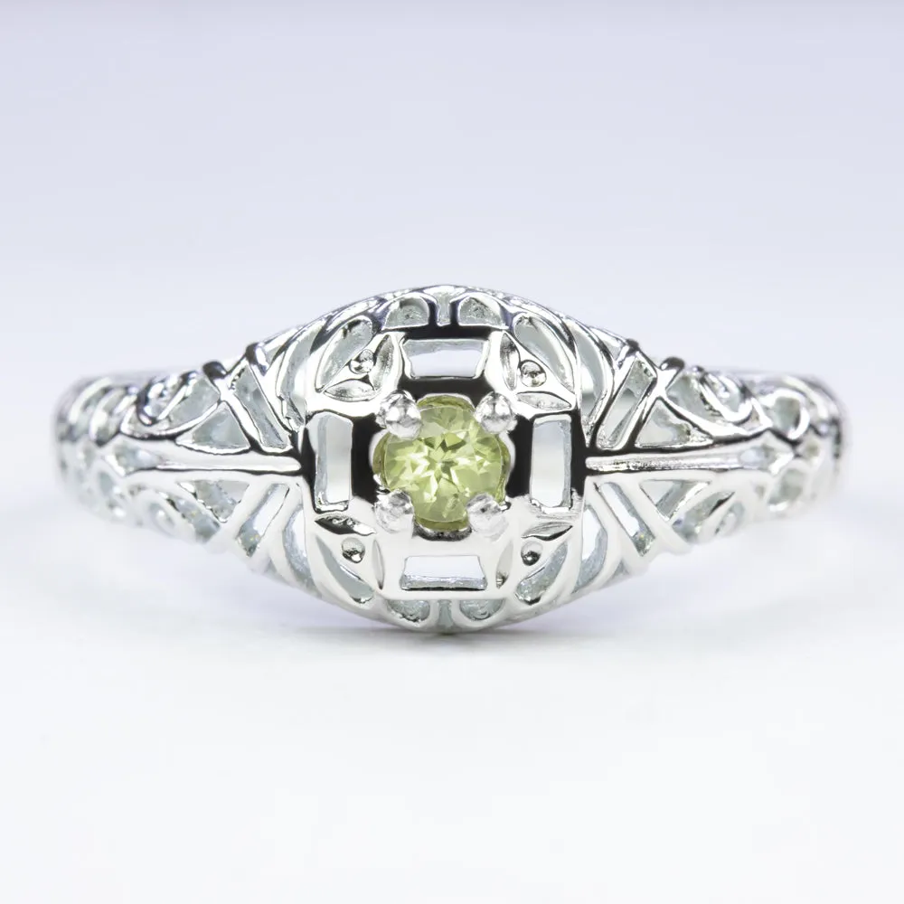 PERIDOT VINTAGE STYLE COCKTAIL RING STERLING SILVER DAINTY FILIGREE ROUND GREEN