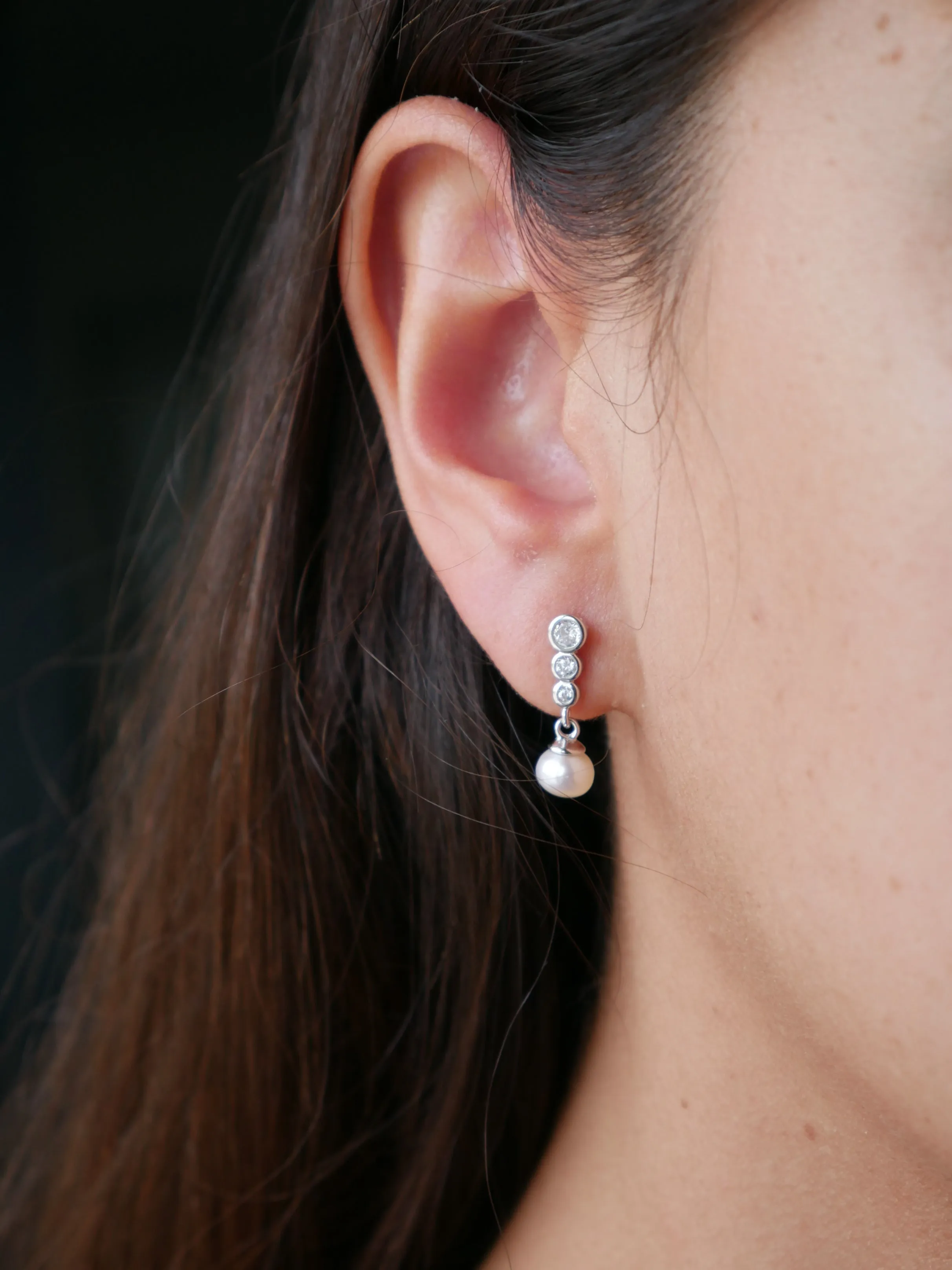 Silver Pearl Earrings, 925 Sterling Silver Freshwater Pearl, Bezel Cubic Zirconia Dangling Luxury Hypoallergenic Statement Earrings