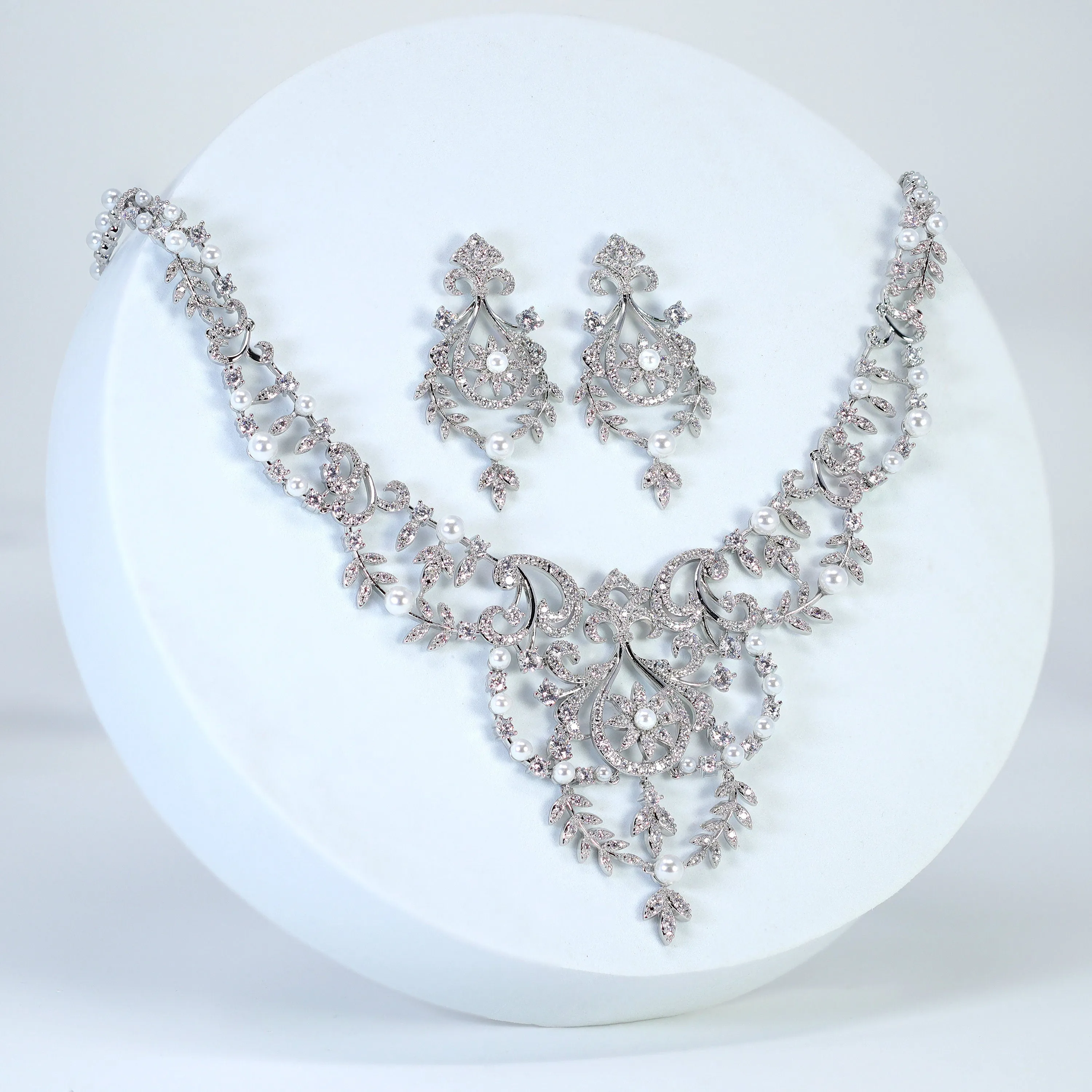 Swarovski Crystal Shimmering Chandelier Diamond/Crystal Necklace Set, Bridal Necklace Set, Faux Pearl Bridal Jewelry, Statement Necklace