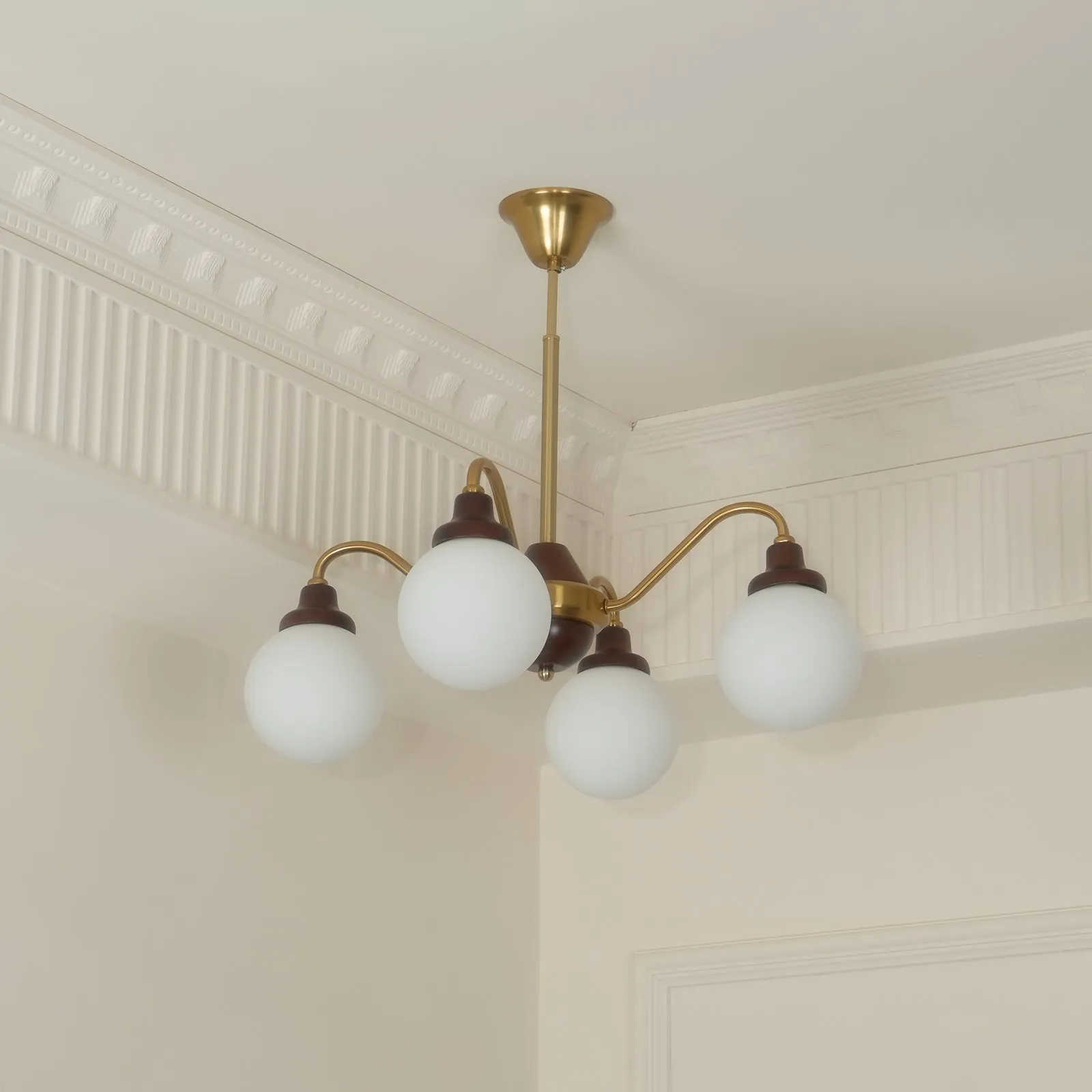 Tillary Retro Chandelier