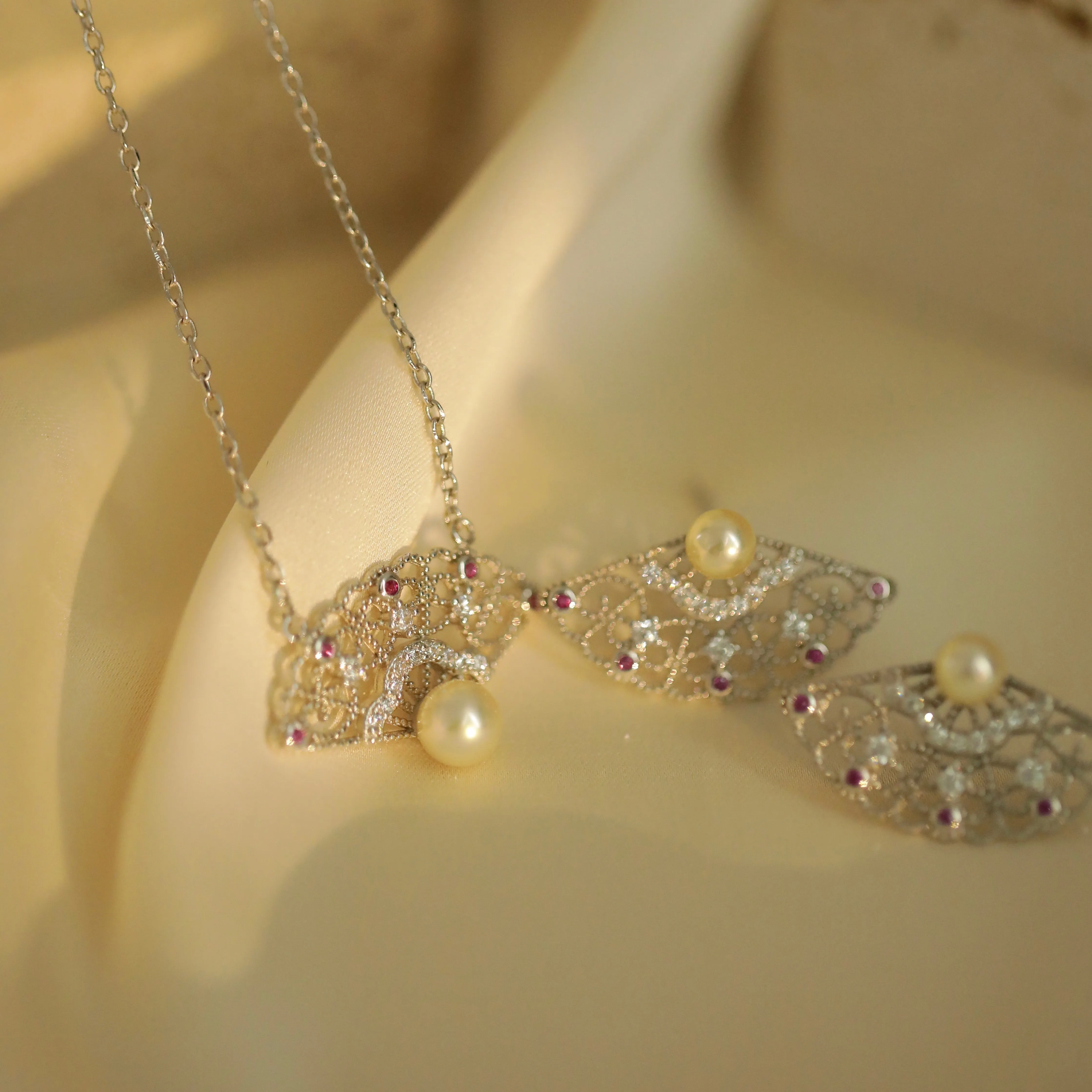 YI Akoya Pearl Earrings